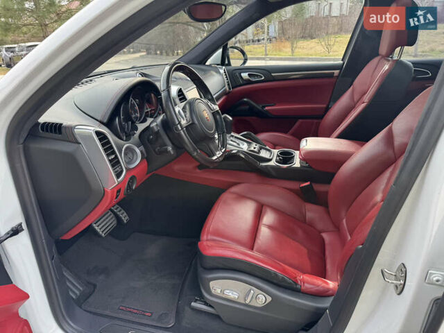 Білий Порше Cayenne, об'ємом двигуна 4.8 л та пробігом 89 тис. км за 28999 $, фото 8 на Automoto.ua