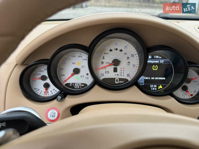Білий Порше Cayenne, об'ємом двигуна 3.6 л та пробігом 212 тис. км за 20000 $, фото 6 на Automoto.ua