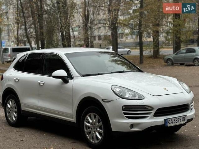 Белый Порше Каен, объемом двигателя 2.97 л и пробегом 308 тыс. км за 20999 $, фото 42 на Automoto.ua