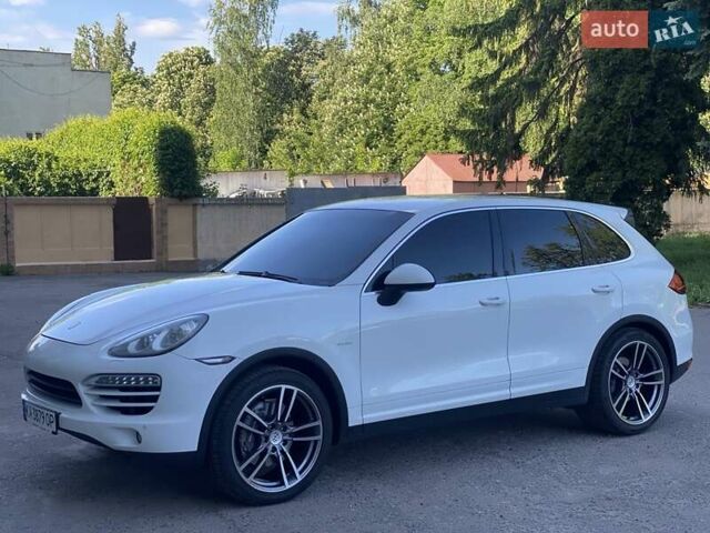 Белый Порше Каен, объемом двигателя 2.97 л и пробегом 308 тыс. км за 20999 $, фото 36 на Automoto.ua