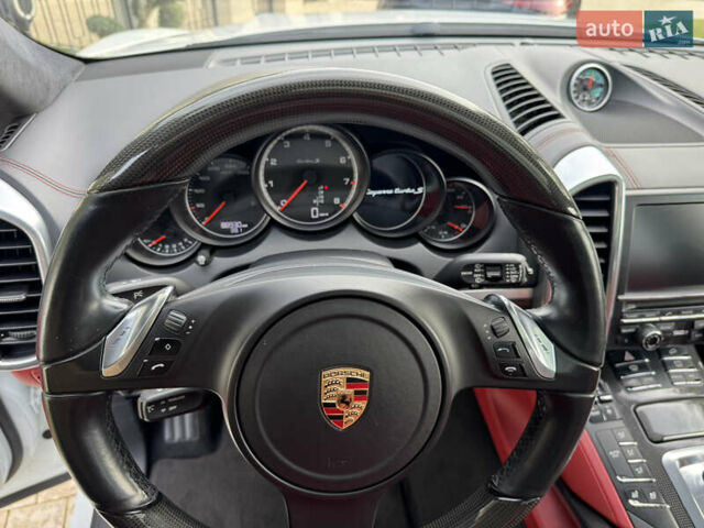 Білий Порше Cayenne, об'ємом двигуна 4.8 л та пробігом 89 тис. км за 28999 $, фото 20 на Automoto.ua