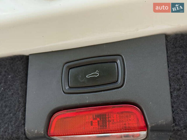 Білий Порше Cayenne, об'ємом двигуна 2.97 л та пробігом 190 тис. км за 24000 $, фото 19 на Automoto.ua