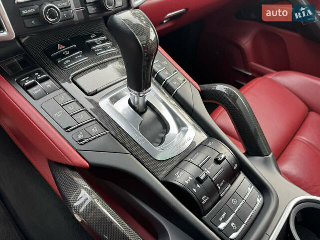 Білий Порше Cayenne, об'ємом двигуна 4.8 л та пробігом 89 тис. км за 28999 $, фото 19 на Automoto.ua