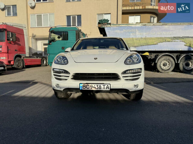 Белый Порше Каен, объемом двигателя 3.6 л и пробегом 156 тыс. км за 20150 $, фото 1 на Automoto.ua