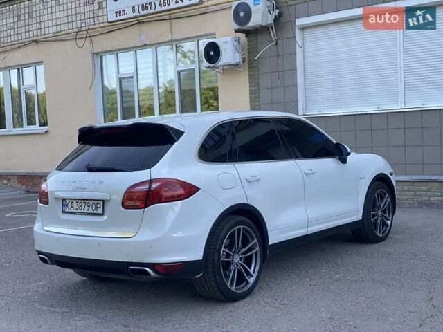 Белый Порше Каен, объемом двигателя 2.97 л и пробегом 308 тыс. км за 20999 $, фото 25 на Automoto.ua