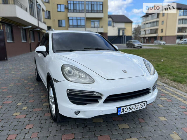 Білий Порше Cayenne, об'ємом двигуна 4.8 л та пробігом 180 тис. км за 23500 $, фото 2 на Automoto.ua