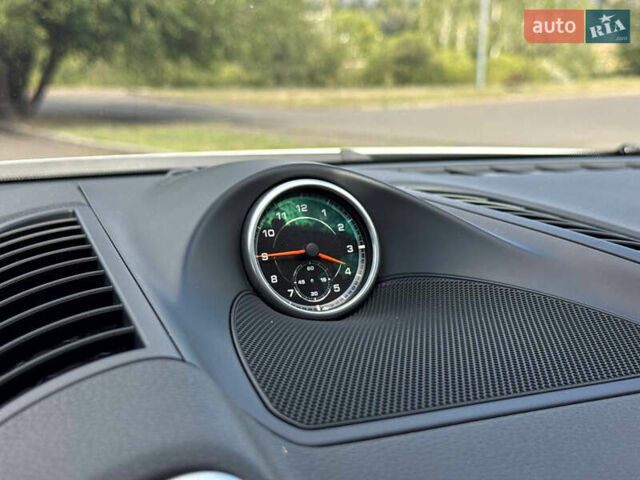 Білий Порше Cayenne, об'ємом двигуна 2.97 л та пробігом 190 тис. км за 24000 $, фото 46 на Automoto.ua