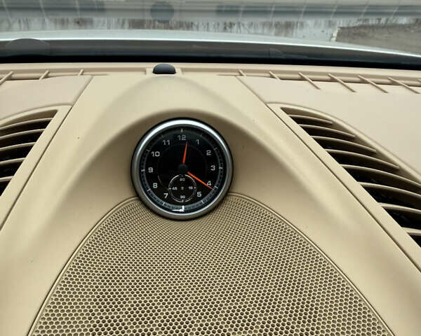 Білий Порше Cayenne, об'ємом двигуна 3.6 л та пробігом 212 тис. км за 20000 $, фото 14 на Automoto.ua