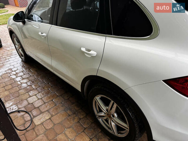 Білий Порше Cayenne, об'ємом двигуна 3.6 л та пробігом 152 тис. км за 23300 $, фото 14 на Automoto.ua