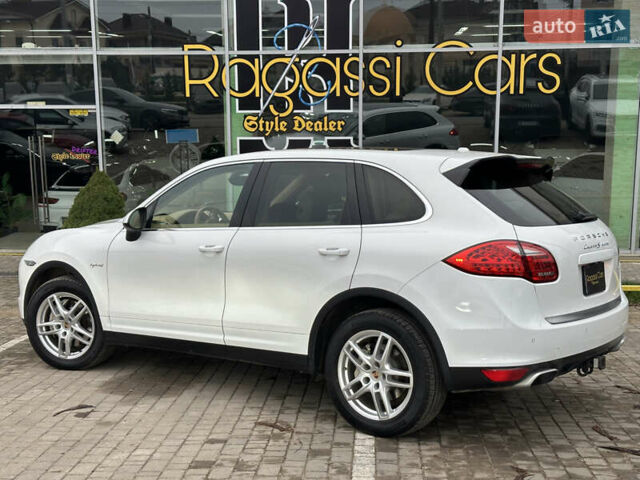 Белый Порше Каен, объемом двигателя 3 л и пробегом 147 тыс. км за 19999 $, фото 10 на Automoto.ua