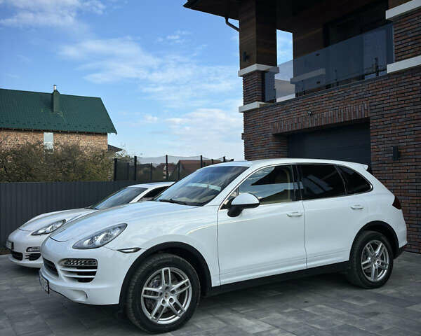 Білий Порше Cayenne, об'ємом двигуна 2.97 л та пробігом 135 тис. км за 24999 $, фото 5 на Automoto.ua