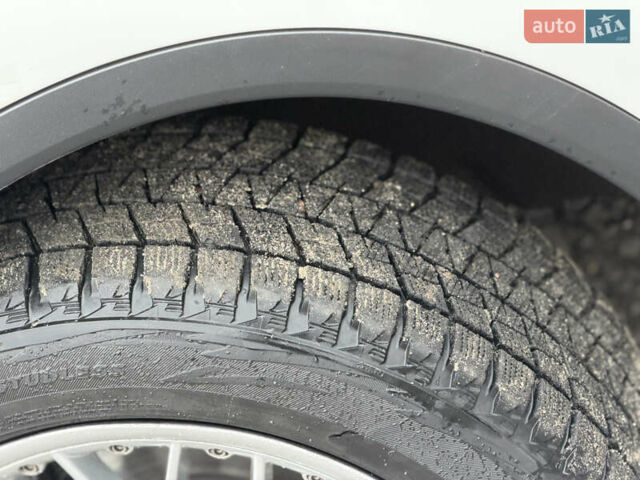 Белый Порше Каен, объемом двигателя 3 л и пробегом 195 тыс. км за 28700 $, фото 9 на Automoto.ua