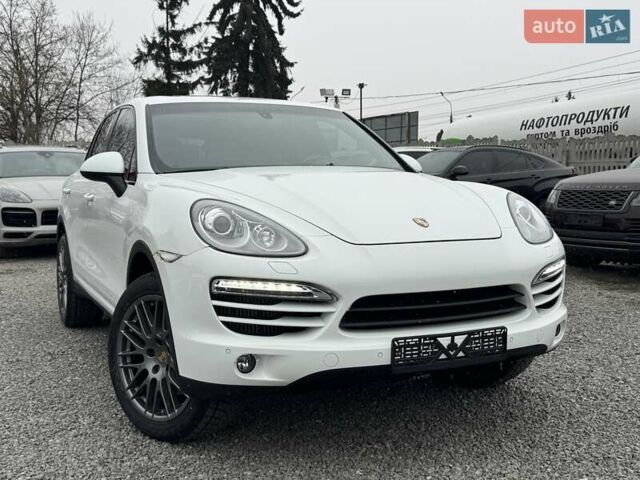 Білий Порше Cayenne, об'ємом двигуна 2.97 л та пробігом 233 тис. км за 24900 $, фото 33 на Automoto.ua