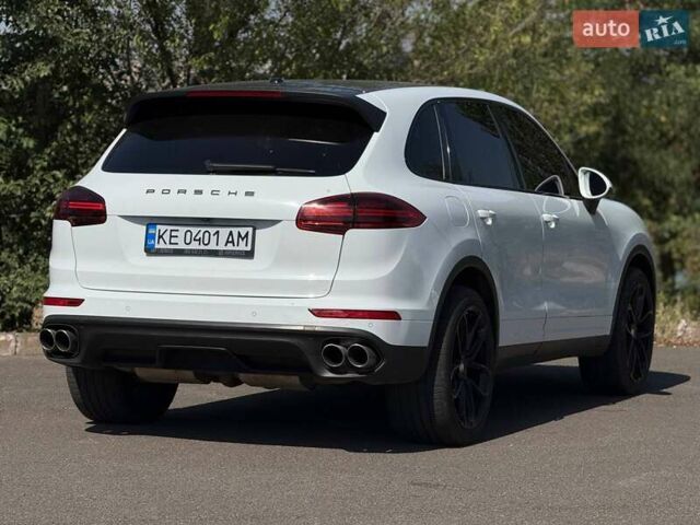 Білий Порше Cayenne, об'ємом двигуна 3.6 л та пробігом 126 тис. км за 31500 $, фото 12 на Automoto.ua