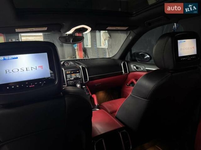 Білий Порше Cayenne, об'ємом двигуна 3 л та пробігом 193 тис. км за 26700 $, фото 73 на Automoto.ua
