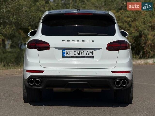 Білий Порше Cayenne, об'ємом двигуна 3.6 л та пробігом 126 тис. км за 31500 $, фото 14 на Automoto.ua