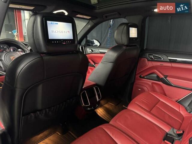 Білий Порше Cayenne, об'ємом двигуна 3 л та пробігом 193 тис. км за 26700 $, фото 71 на Automoto.ua