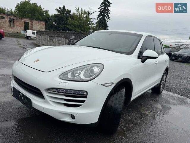 Білий Порше Cayenne, об'ємом двигуна 3 л та пробігом 193 тис. км за 26700 $, фото 23 на Automoto.ua