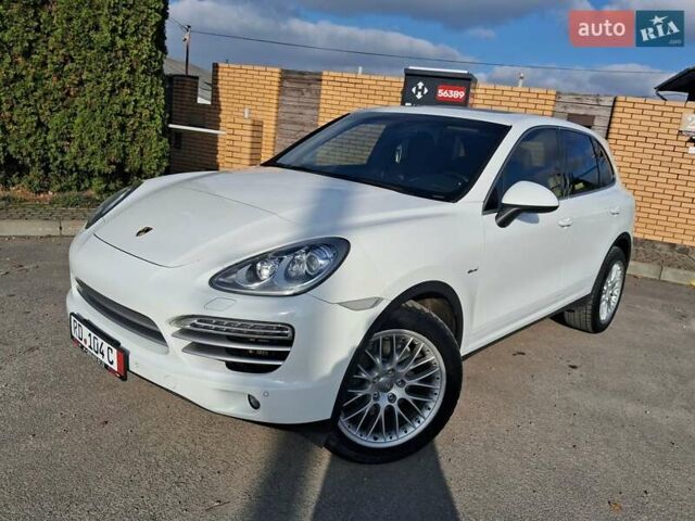 Белый Порше Каен, объемом двигателя 2.97 л и пробегом 194 тыс. км за 31700 $, фото 7 на Automoto.ua