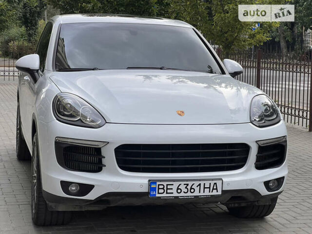 Білий Порше Cayenne, об'ємом двигуна 2.97 л та пробігом 145 тис. км за 37500 $, фото 4 на Automoto.ua