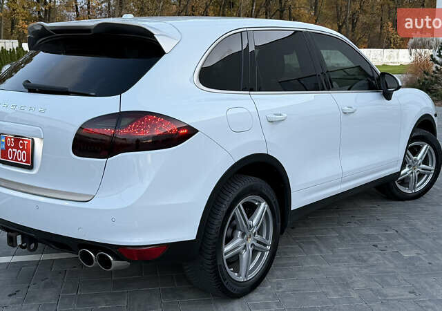 Порше Cayenne 2014 у Луцьку на Automoto.ua Білий Порше Cayenne, об'ємом двигуна 3 л та пробігом 187 тис. км за 22400 $, фото 10 на Automoto.ua