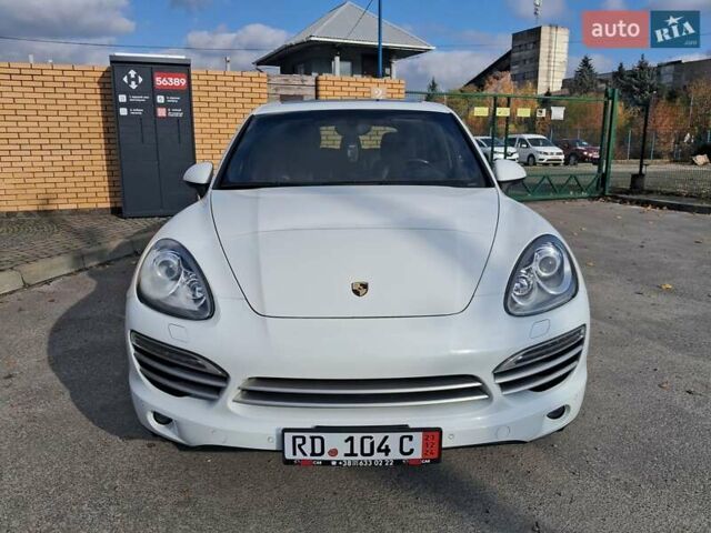 Белый Порше Каен, объемом двигателя 2.97 л и пробегом 194 тыс. км за 31700 $, фото 10 на Automoto.ua