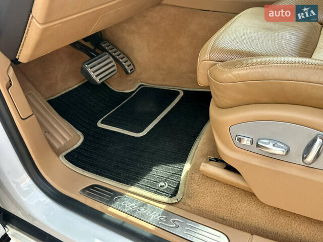 Порше Cayenne 2014 у Христиновке на Automoto.ua Білий Порше Cayenne, об'ємом двигуна 3 л та пробігом 199 тис. км за 26000 $, фото 22 на Automoto.ua