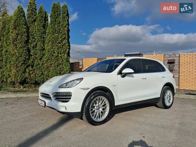 Белый Порше Каен, объемом двигателя 2.97 л и пробегом 194 тыс. км за 31700 $, фото 29 на Automoto.ua