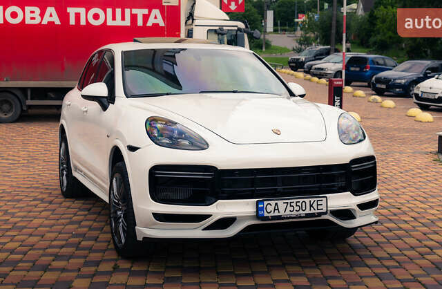 Білий Порше Cayenne, об'ємом двигуна 3 л та пробігом 199 тис. км за 27500 $, фото 48 на Automoto.ua