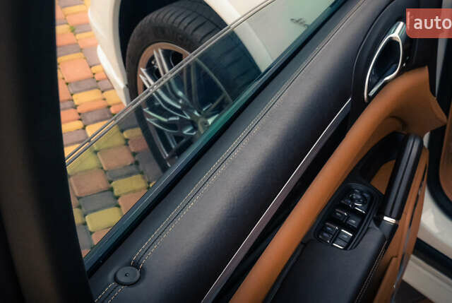 Порше Cayenne 2014 у Христиновке на Automoto.ua Білий Порше Cayenne, об'ємом двигуна 3 л та пробігом 199 тис. км за 26000 $, фото 16 на Automoto.ua