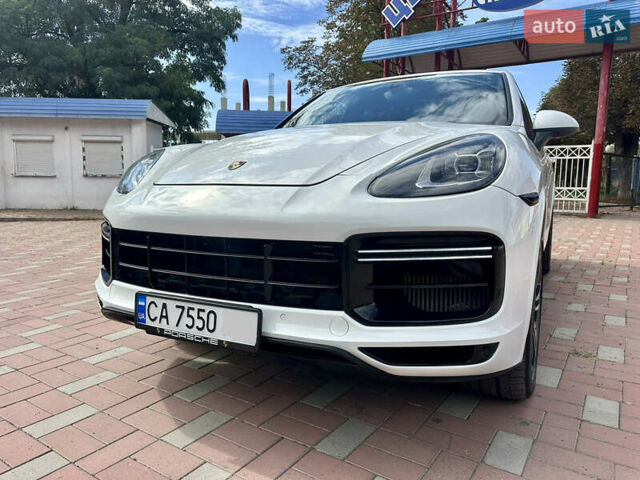 Белый Порше Каен, объемом двигателя 3 л и пробегом 199 тыс. км за 30000 $, фото 2 на Automoto.ua