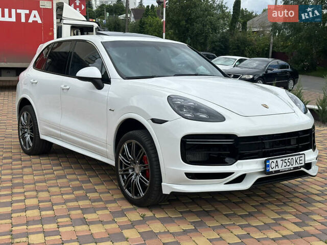 Білий Порше Cayenne, об'ємом двигуна 3 л та пробігом 199 тис. км за 27500 $, фото 20 на Automoto.ua