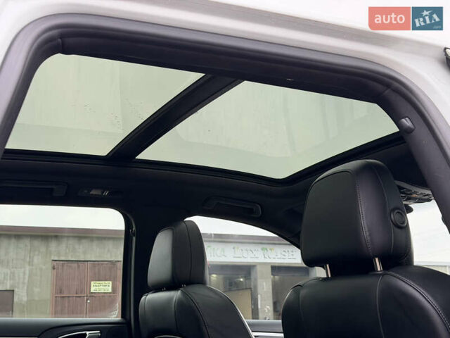 Белый Порше Каен, объемом двигателя 3 л и пробегом 195 тыс. км за 28700 $, фото 20 на Automoto.ua