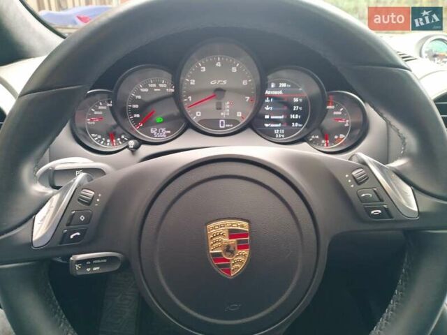 Белый Порше Каен, объемом двигателя 4.81 л и пробегом 62 тыс. км за 34500 $, фото 1 на Automoto.ua