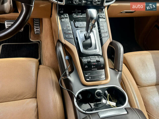 Порше Cayenne 2014 у Христиновке на Automoto.ua Білий Порше Cayenne, об'ємом двигуна 3 л та пробігом 199 тис. км за 26000 $, фото 25 на Automoto.ua