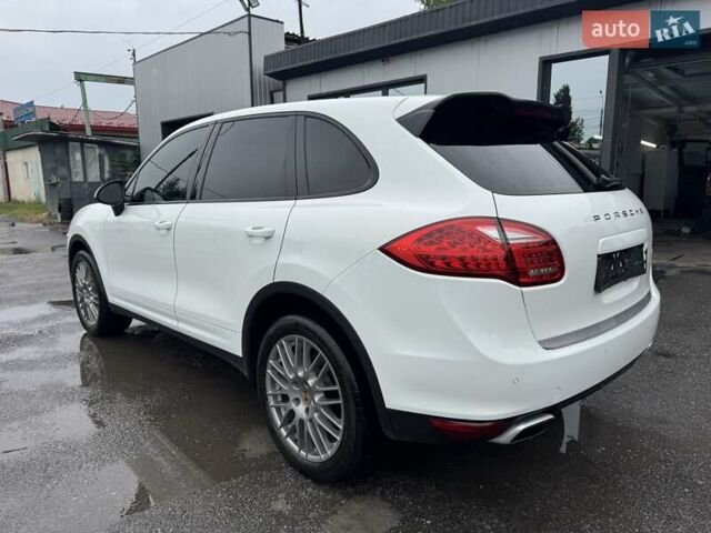 Білий Порше Cayenne, об'ємом двигуна 3 л та пробігом 193 тис. км за 26700 $, фото 58 на Automoto.ua