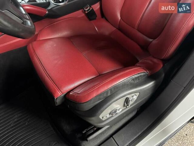 Білий Порше Cayenne, об'ємом двигуна 3 л та пробігом 193 тис. км за 26700 $, фото 119 на Automoto.ua