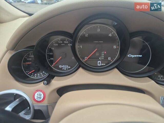 Белый Порше Каен, объемом двигателя 3 л и пробегом 155 тыс. км за 32000 $, фото 47 на Automoto.ua