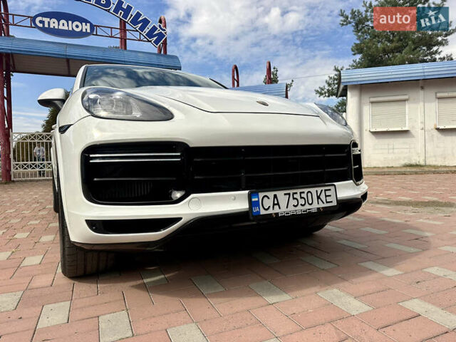 Білий Порше Cayenne, об'ємом двигуна 3 л та пробігом 199 тис. км за 27500 $, фото 4 на Automoto.ua