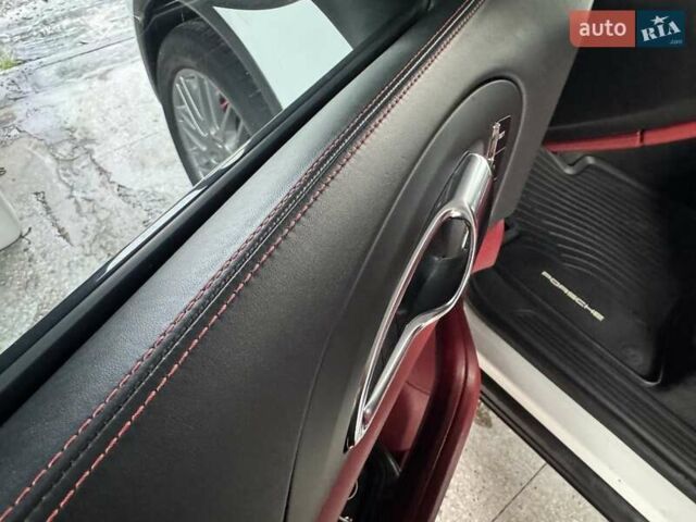 Білий Порше Cayenne, об'ємом двигуна 3 л та пробігом 193 тис. км за 26700 $, фото 123 на Automoto.ua