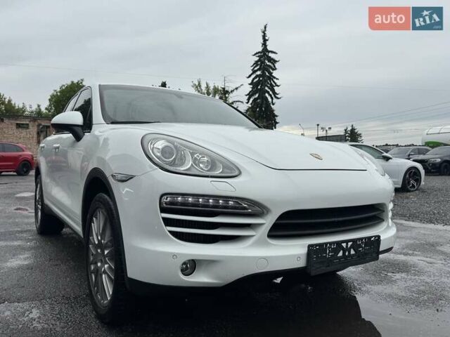 Білий Порше Cayenne, об'ємом двигуна 3 л та пробігом 193 тис. км за 26700 $, фото 39 на Automoto.ua