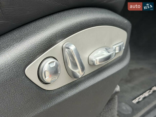 Белый Порше Каен, объемом двигателя 3 л и пробегом 195 тыс. км за 28700 $, фото 28 на Automoto.ua