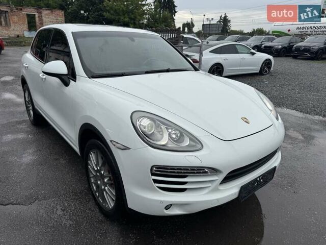 Білий Порше Cayenne, об'ємом двигуна 3 л та пробігом 193 тис. км за 26700 $, фото 47 на Automoto.ua