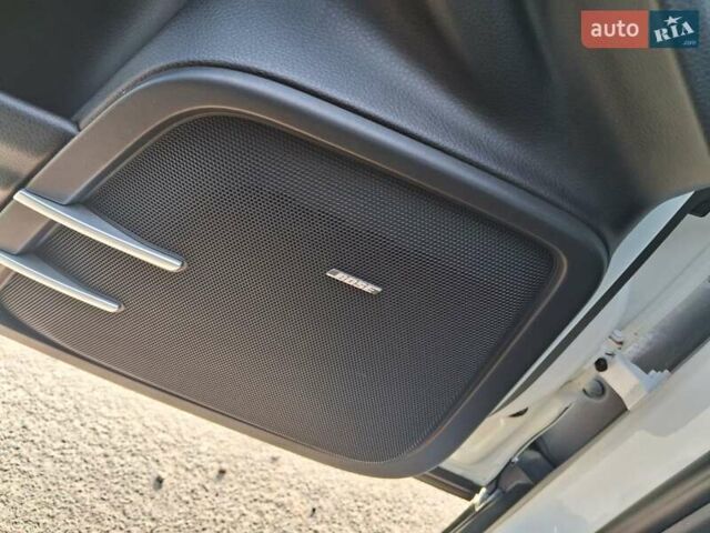 Белый Порше Каен, объемом двигателя 2.97 л и пробегом 194 тыс. км за 31700 $, фото 48 на Automoto.ua