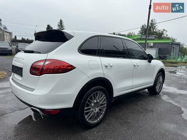 Білий Порше Cayenne, об'ємом двигуна 3 л та пробігом 193 тис. км за 26700 $, фото 53 на Automoto.ua