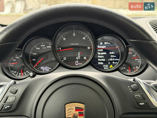 Белый Порше Каен, объемом двигателя 3 л и пробегом 195 тыс. км за 28700 $, фото 19 на Automoto.ua