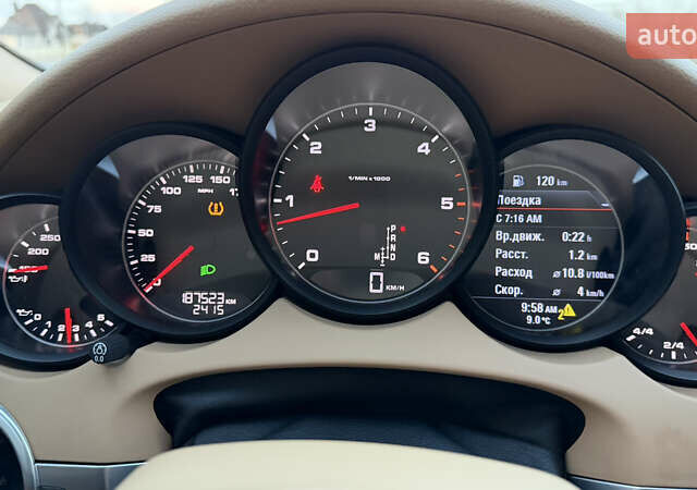 Белый Порше Каен, объемом двигателя 3 л и пробегом 187 тыс. км за 22400 $, фото 40 на Automoto.ua