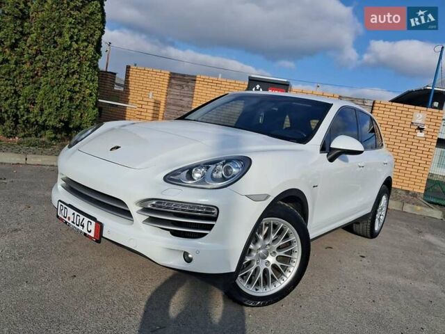 Белый Порше Каен, объемом двигателя 2.97 л и пробегом 194 тыс. км за 31700 $, фото 8 на Automoto.ua