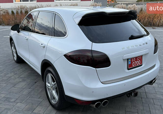 Белый Порше Каен, объемом двигателя 3 л и пробегом 187 тыс. км за 22400 $, фото 52 на Automoto.ua