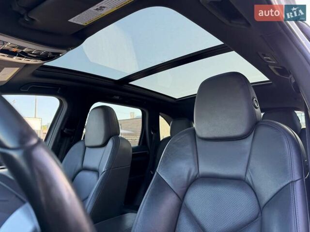 Белый Порше Каен, объемом двигателя 3 л и пробегом 238 тыс. км за 24500 $, фото 7 на Automoto.ua